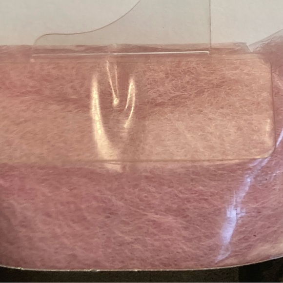 6 Dimensions FeltWorks 100% Wool Roving 0.25oz Pastel Pink Rhubarb Crafts - Picture 13 of 14